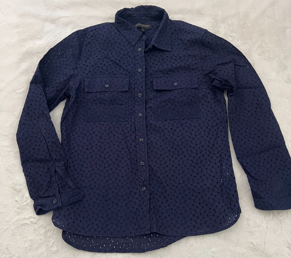 Banana Republic Women’s Small Navy Blue Eyelet Button Front Utility Shirt